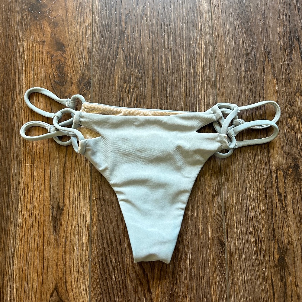 Acacia swim bottom Small